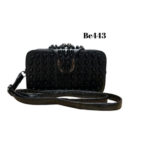 Bolso negro apliques negros