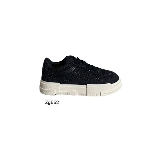 Tenis negro apliques brillantes